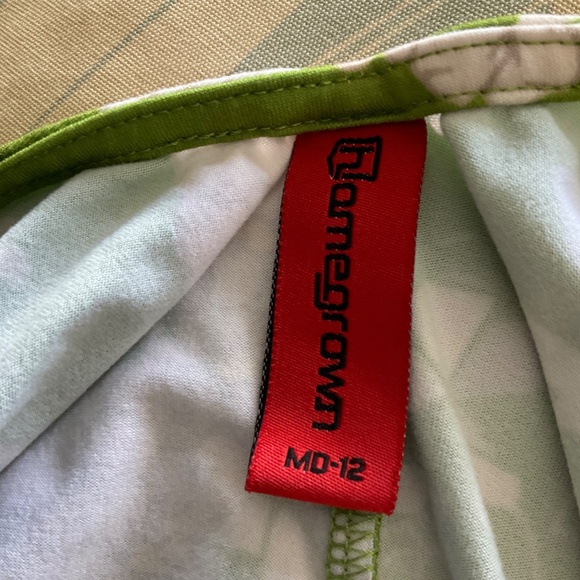 Lovely Hawaiian Floral Lei Top - Picture 4 of 5